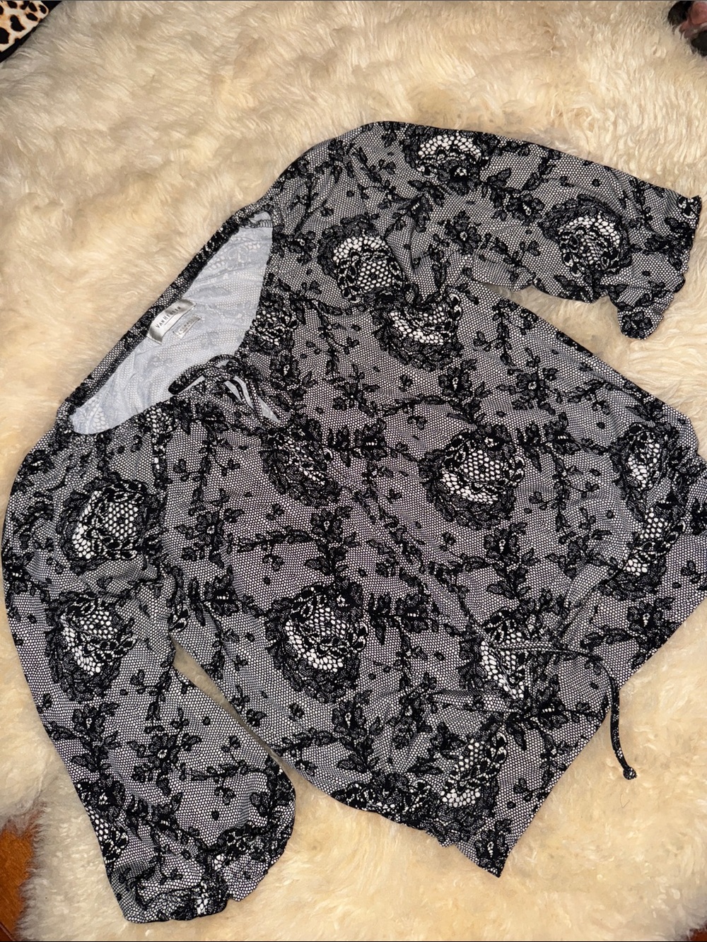 Van Heusen Black Floral Lace Print Blouse XS